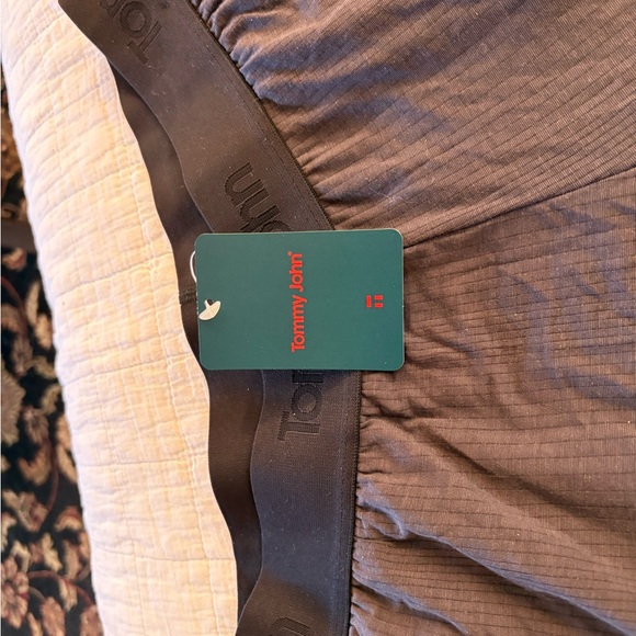 Tommy John “Second Skin” Pajamas - Picture 3 of 4